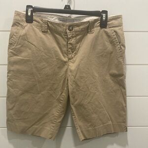 🔴 Old Navy Khaki Shorts